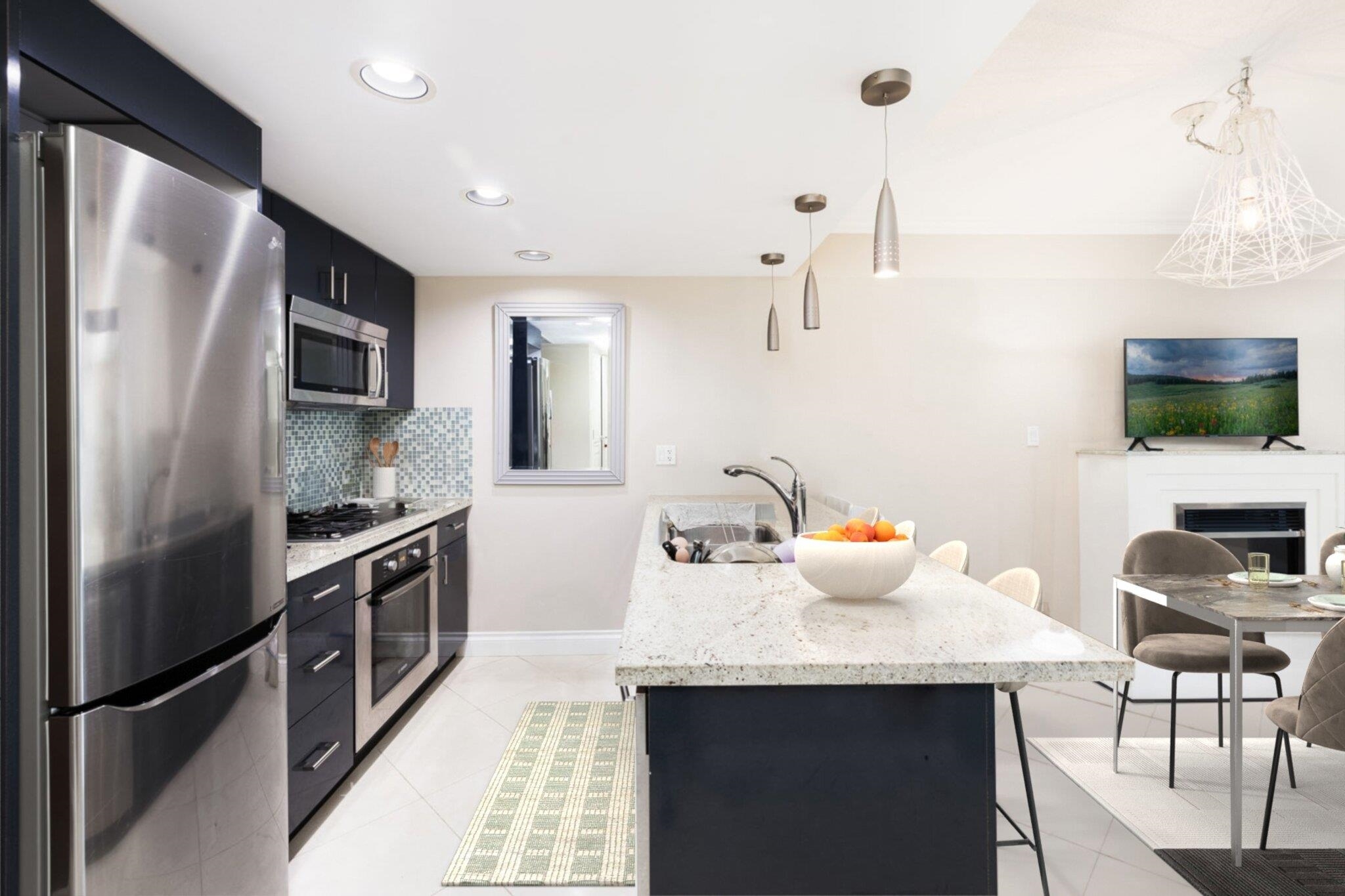 Property Photo:  133 E Esplanade Avenue 607  BC V7L 1A1 