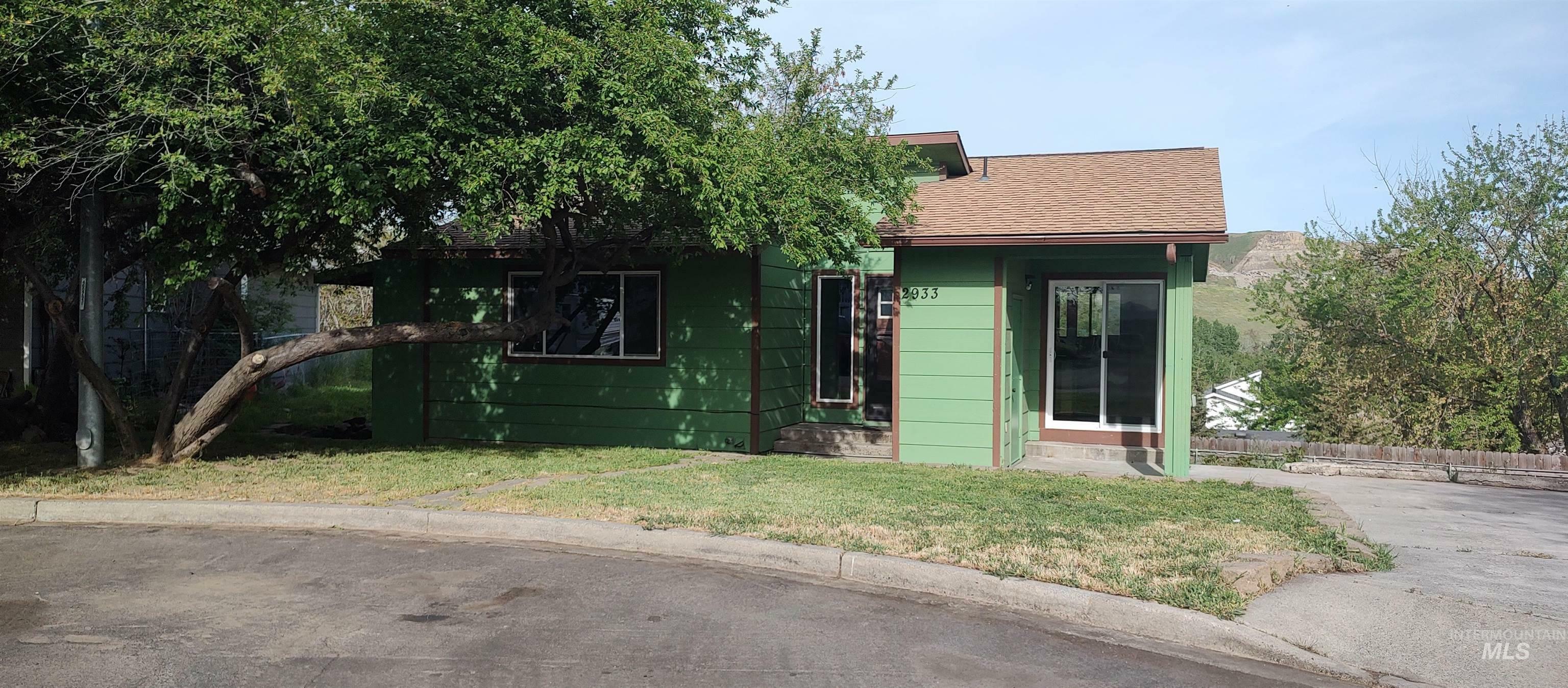 Property Photo: 2933 Garfield Ct ID 83501