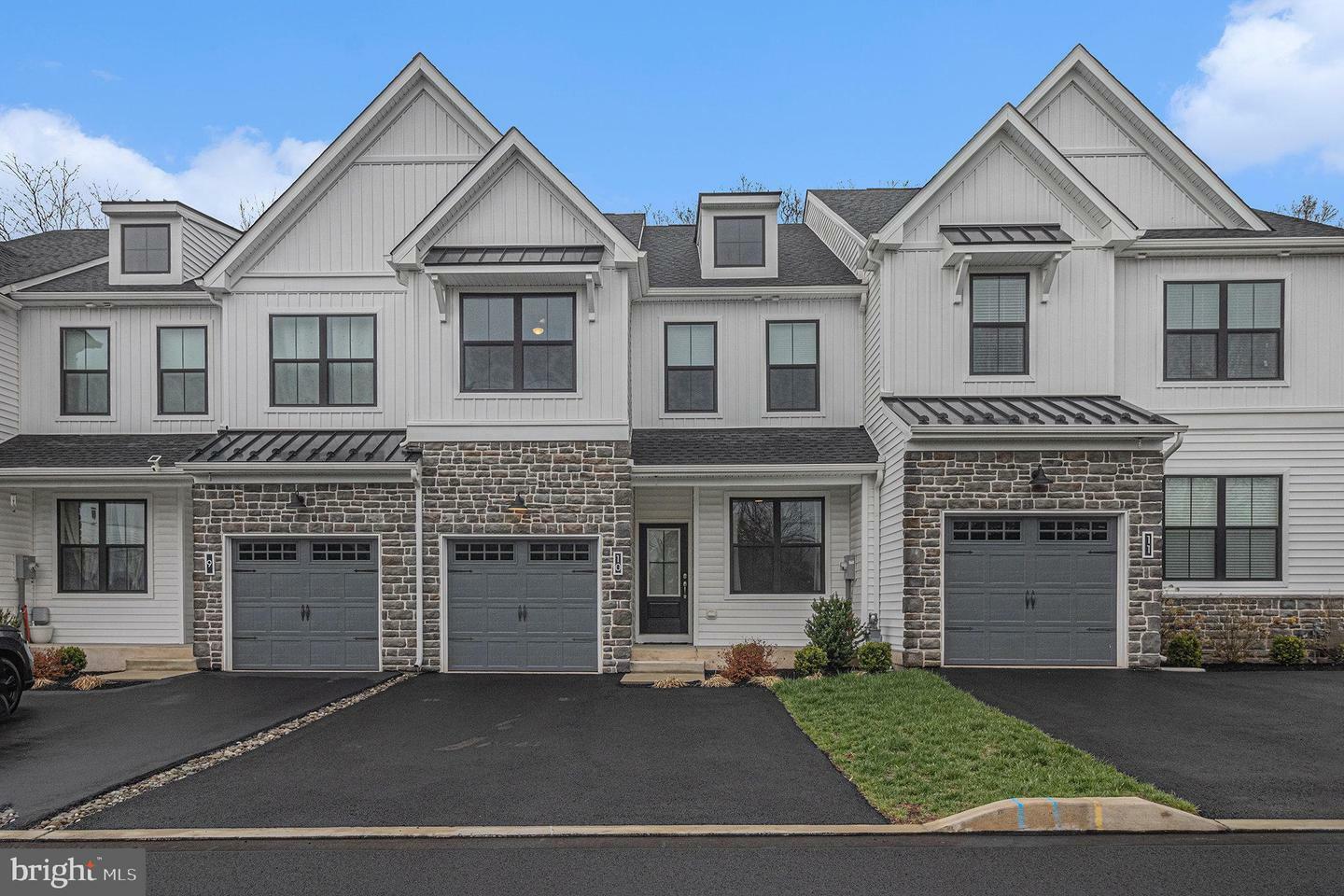 10 Wheatley Walk  Lansdale PA 19446 photo