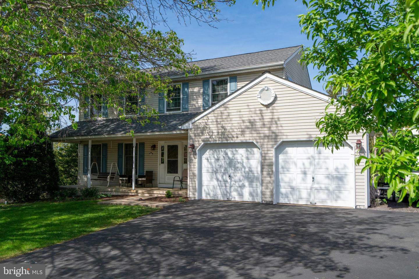 1069 E 2nd Street  Red Hill PA 18076 photo