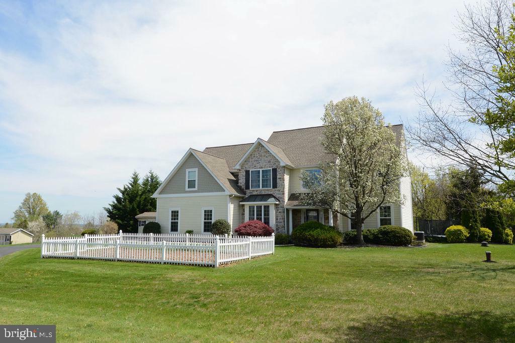 Property Photo: 2350 Josie Lane PA 19438
