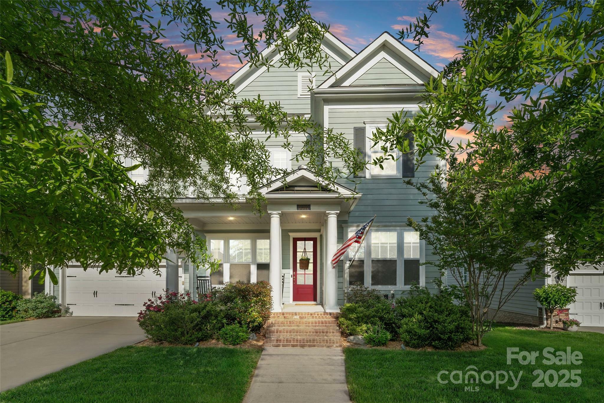 Property Photo: 5301 Meadowcroft Way SC 29708