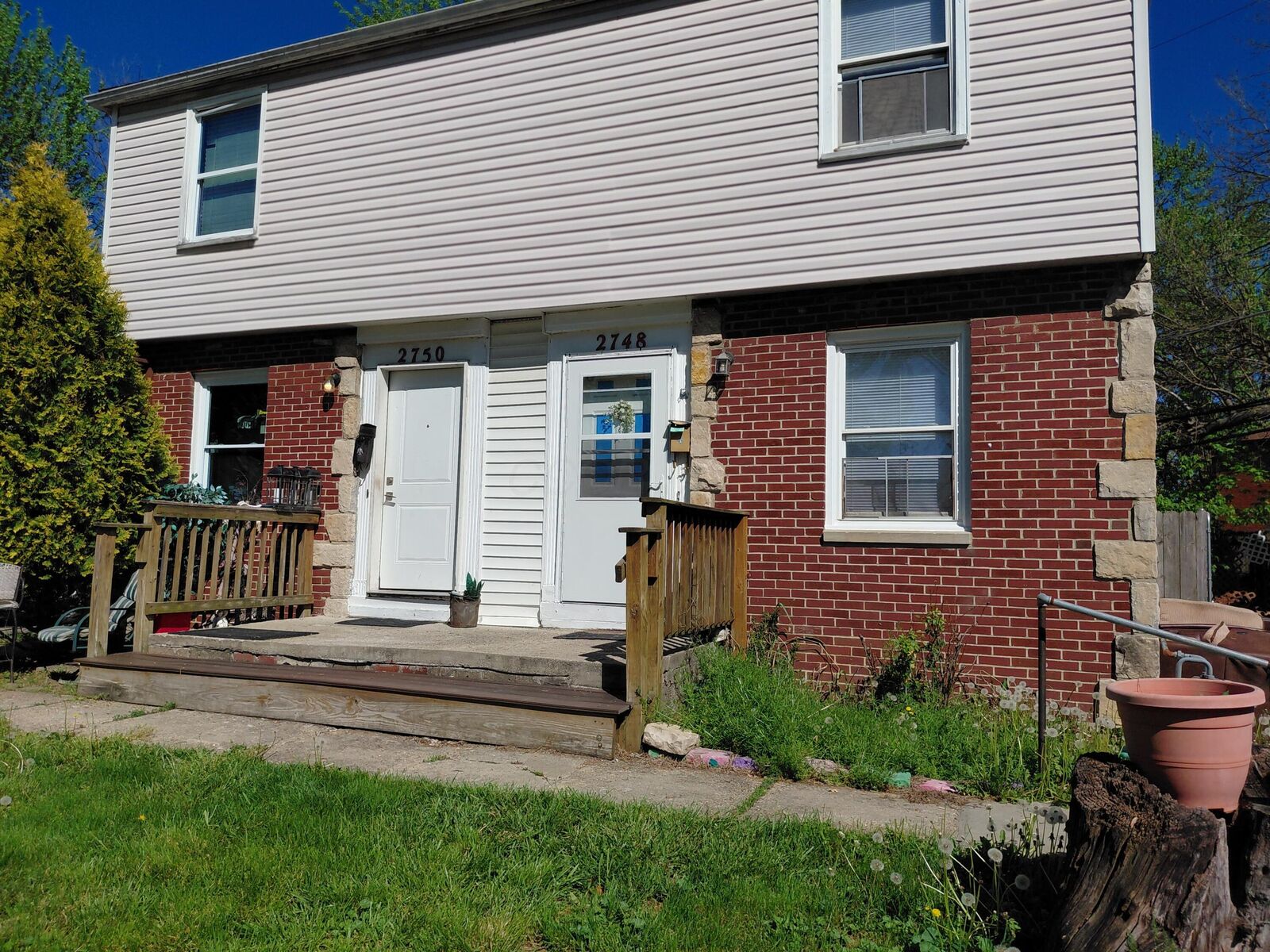 Property Photo: 2748 Vanderberg Avenue OH 43204
