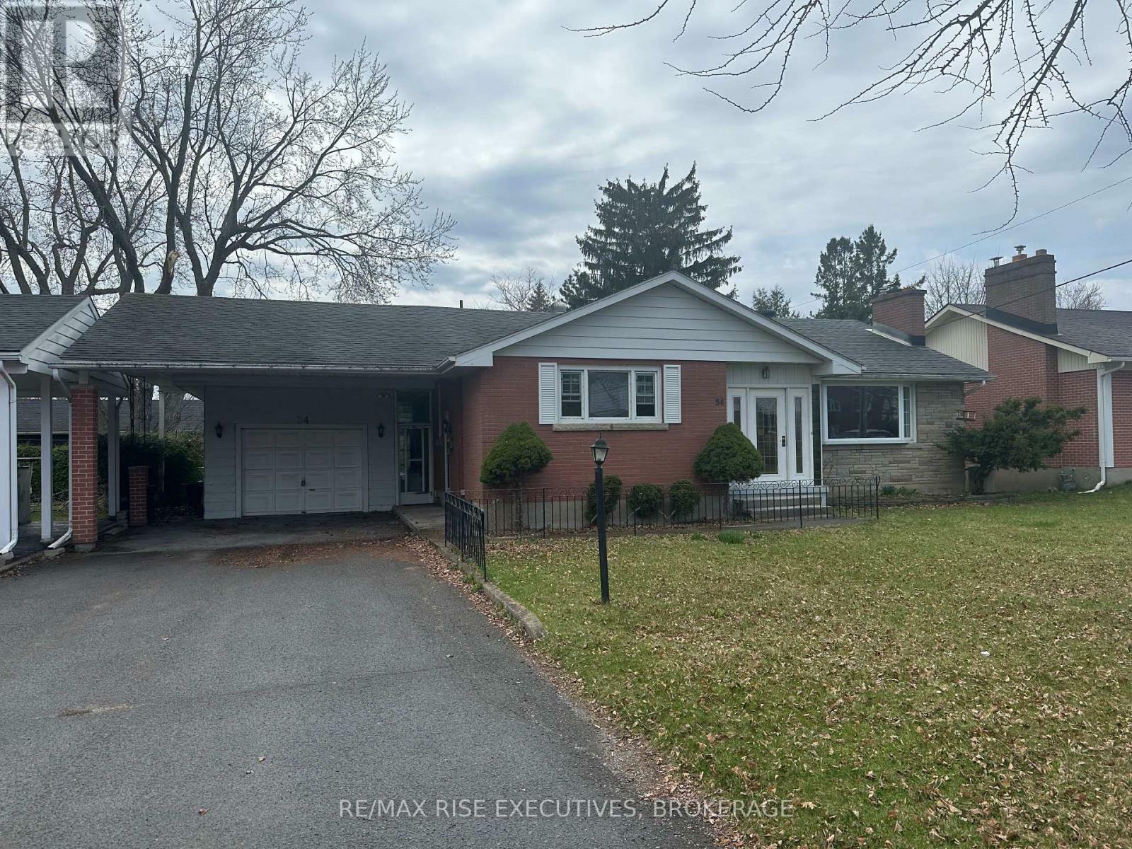 Property Photo: 54 West Silver Street ON K7M 2P5