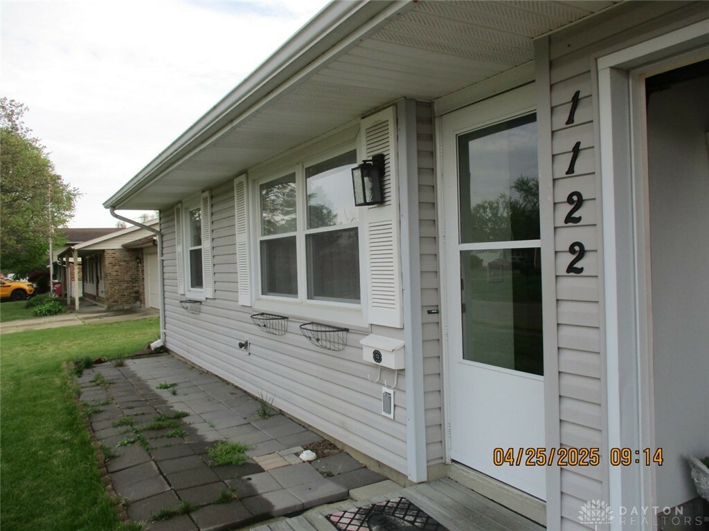 Property Photo:  1122 Larrel Lane  OH 45383 
