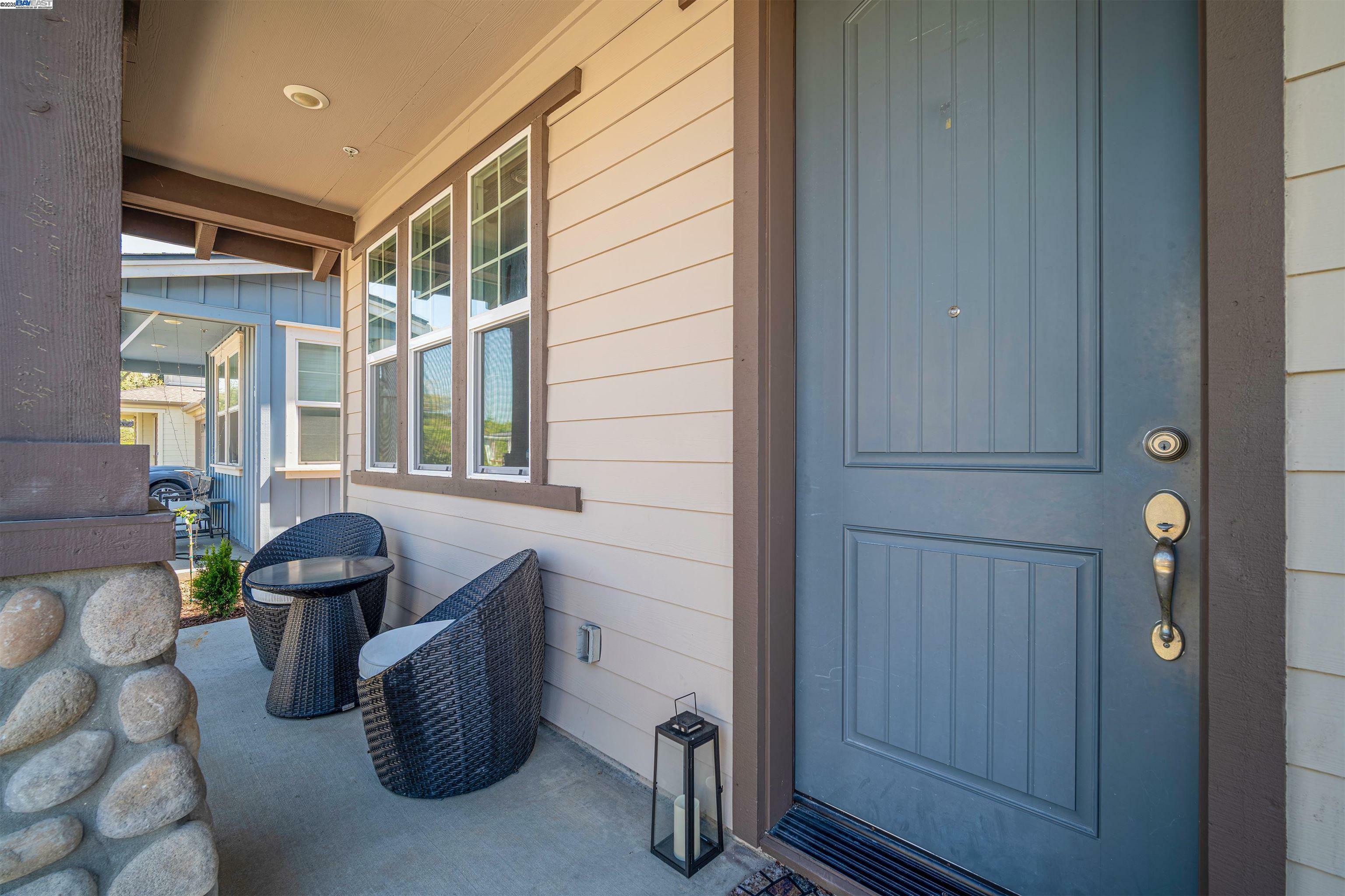 Property Photo:  33964 Horseshoe Loop  CA 94555 