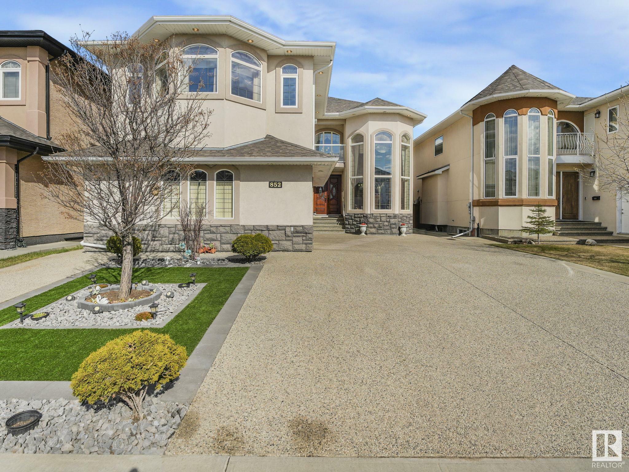 Property Photo: 852 Wildwood Crescent NW AB T6T 0M1