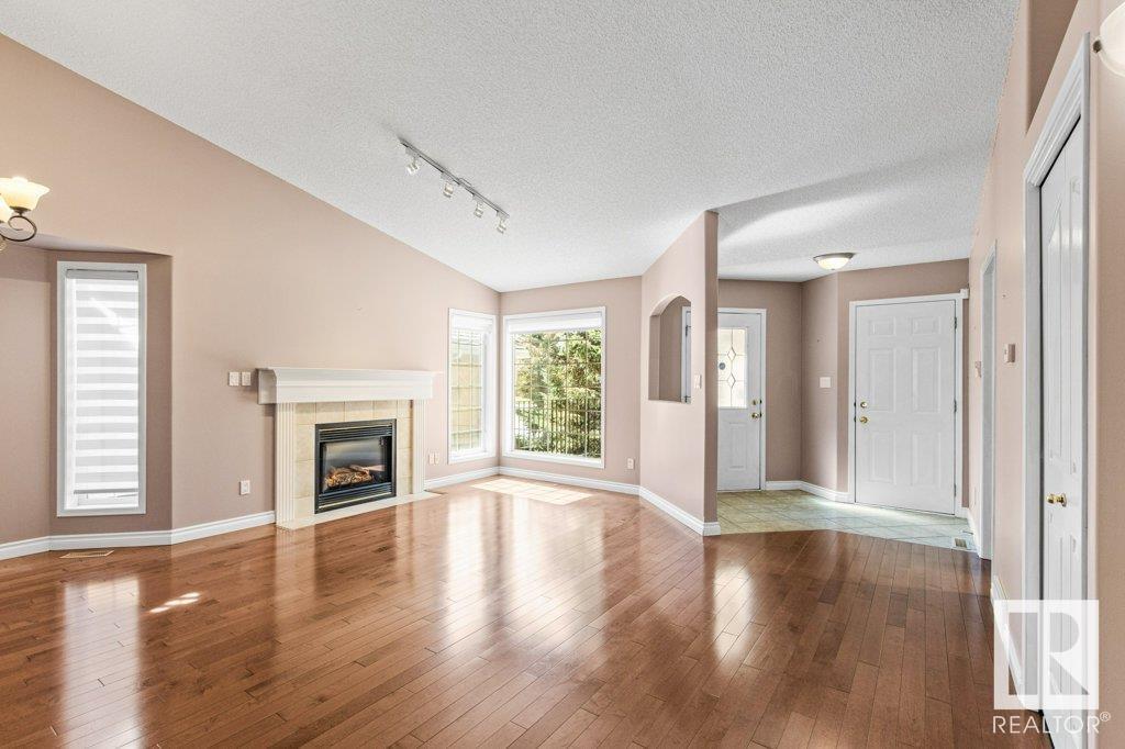 Property Photo:  920 119 Street NW 6  AB T6J 7H1 