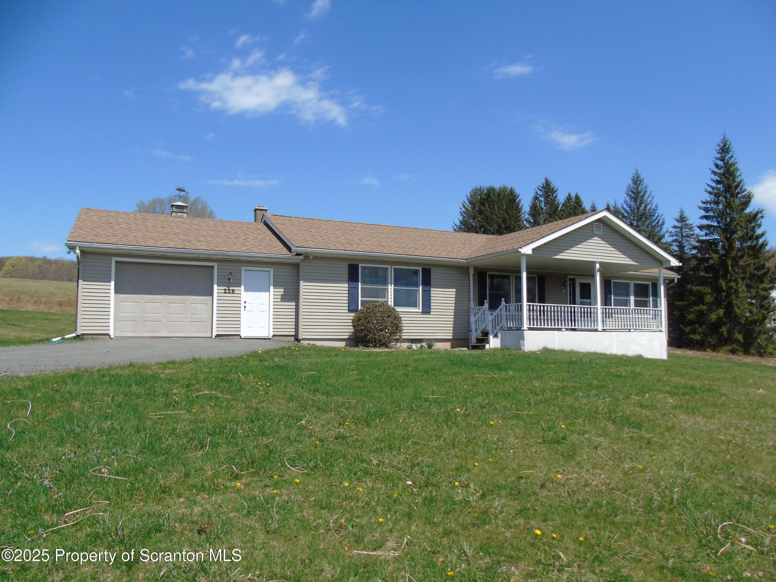 Property Photo:  229 Rt 690  PA 18444 