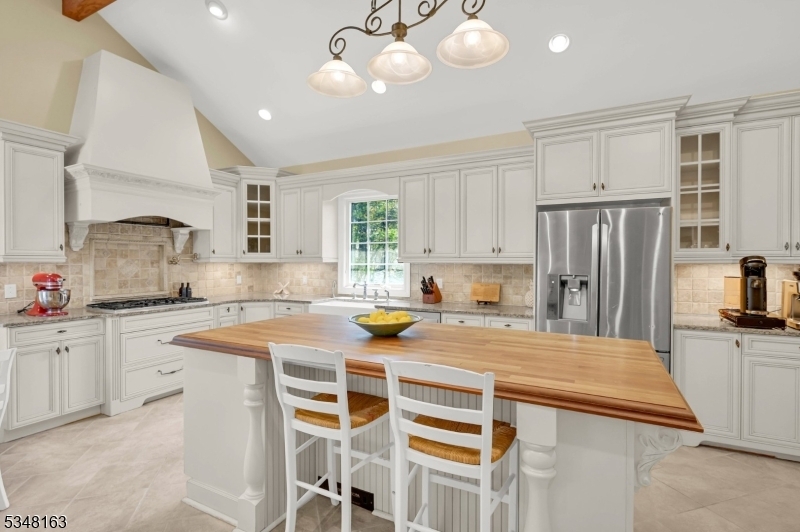 Property Photo: 28 Bisset Dr NJ 07480