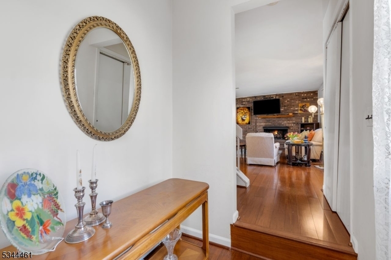 Property Photo: 7 Somerset Hills Ct NJ 07924