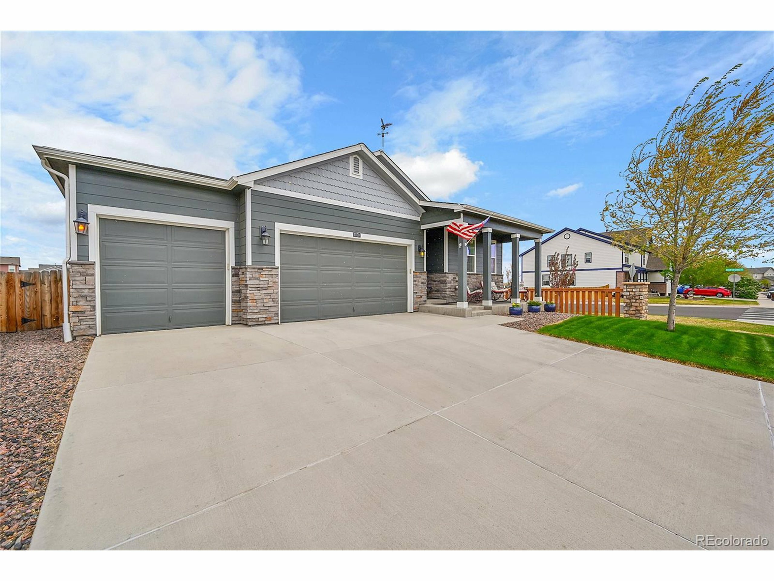Property Photo: 1570 Clarendon Dr CO 80550