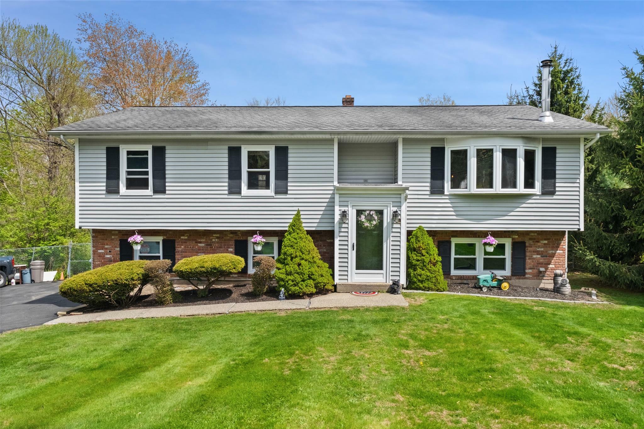 3262 Stony Street  Mohegan Lake NY 10547 photo