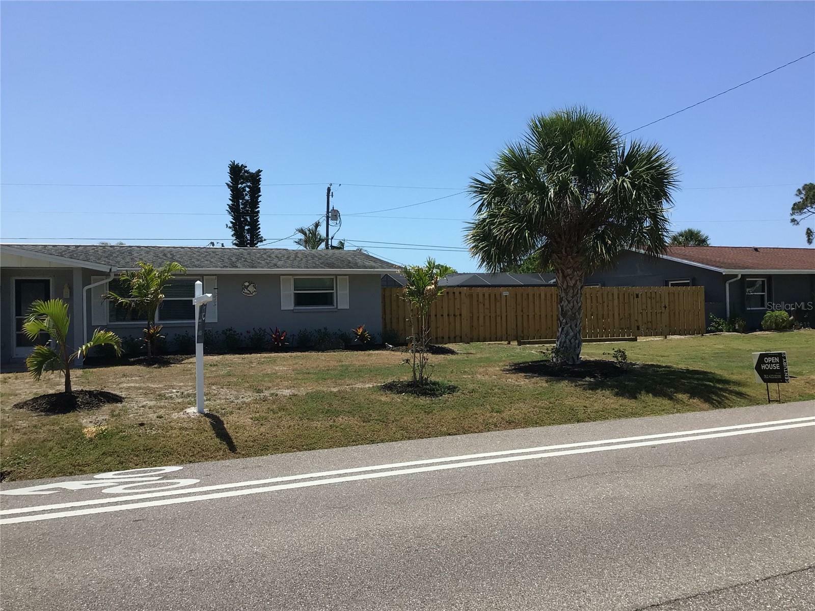 Property Photo: 3319 Shamrock Drive FL 34293
