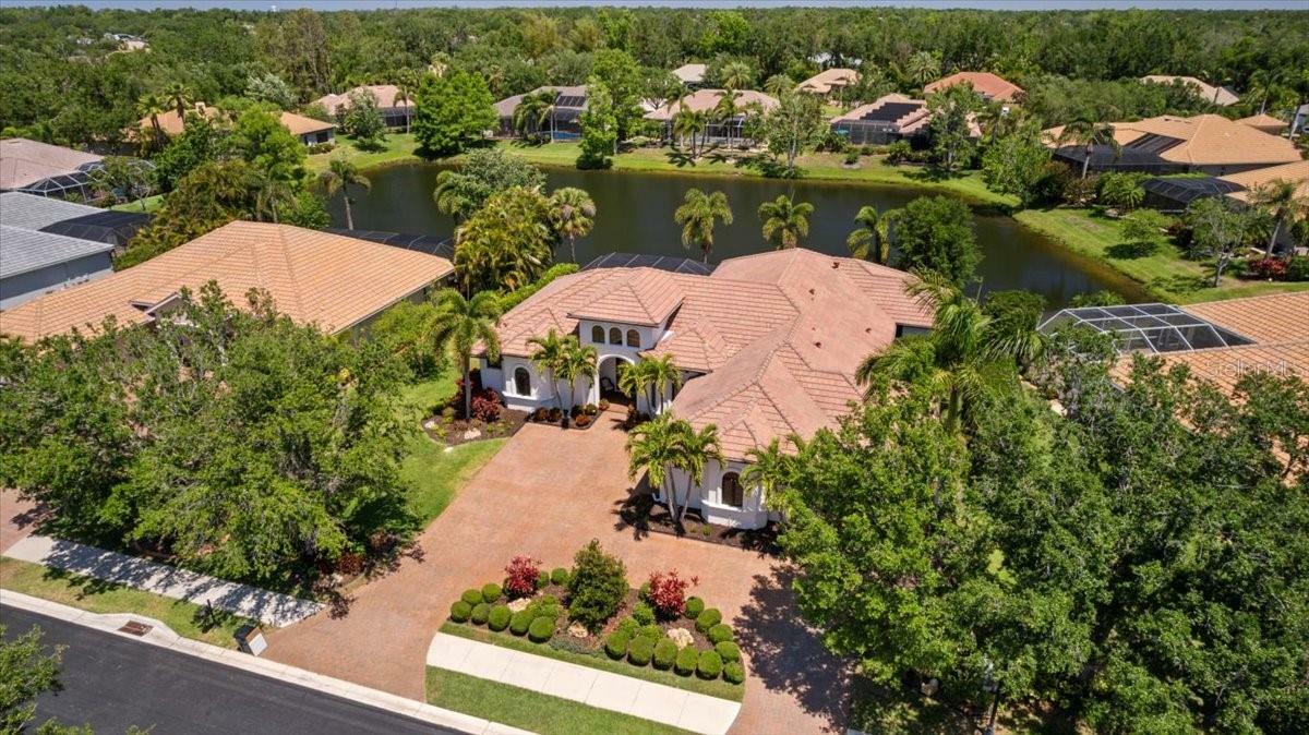 Property Photo: 11447 Savannah Lakes Drive FL 34219