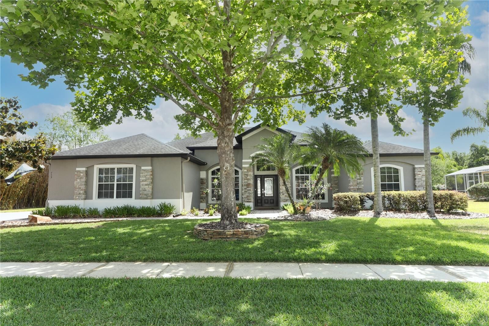 Property Photo: 753 Grey Heron Place FL 32766