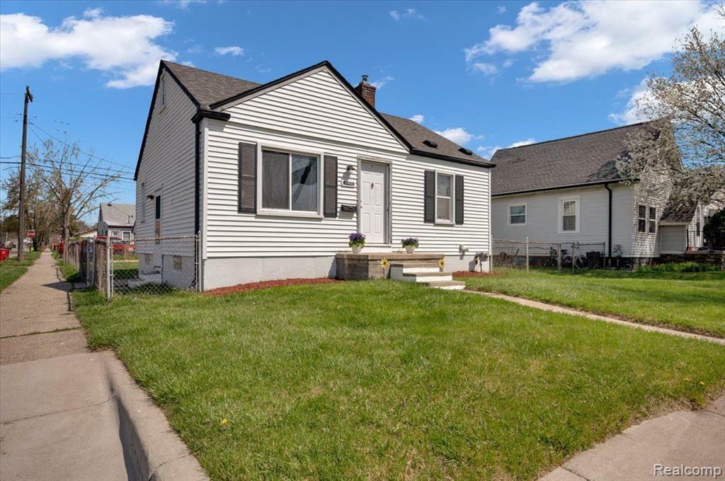 Property Photo: 17405 Tennyson Street MI 48066 2869