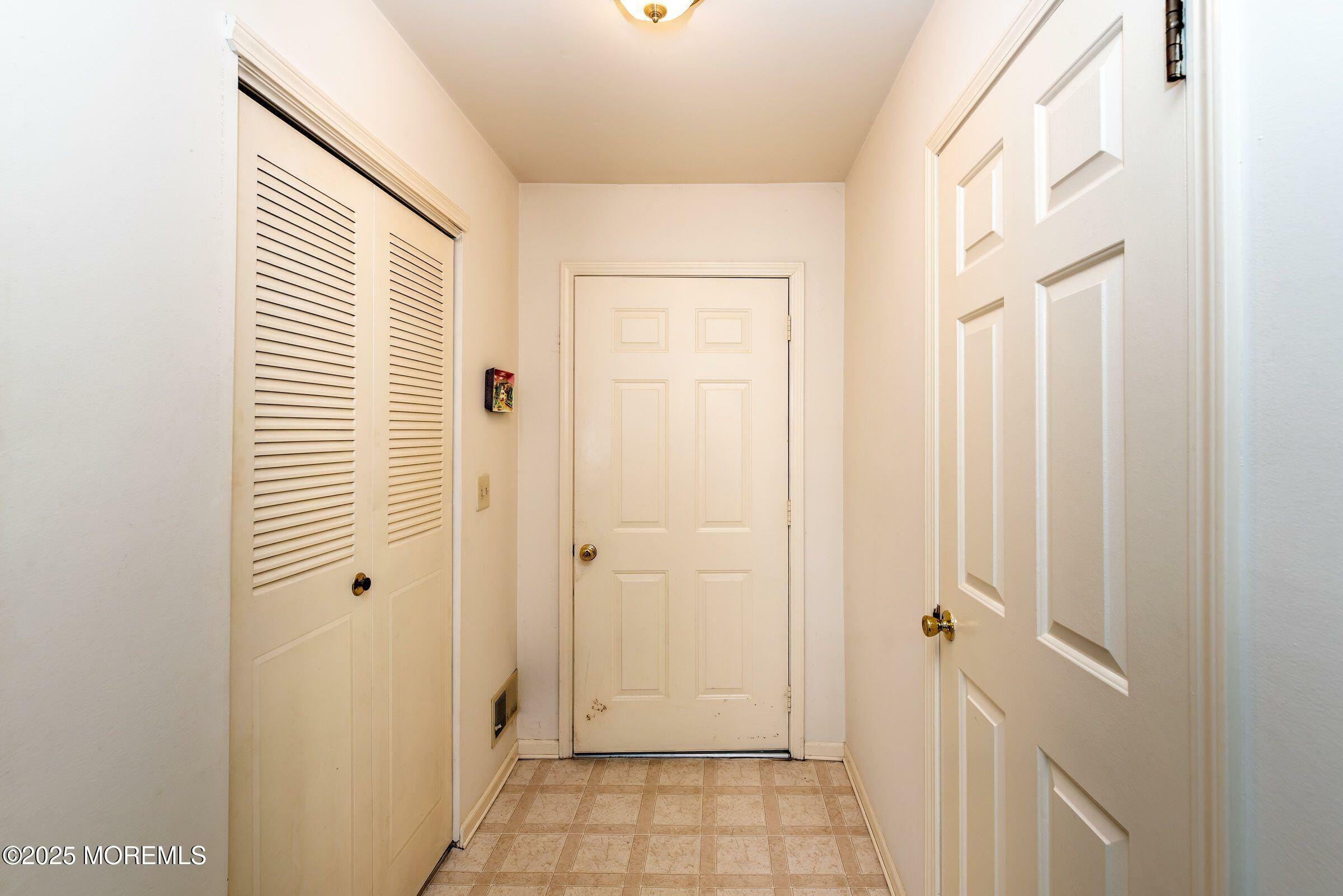 Property Photo: 7 Leeds Court NJ 08724