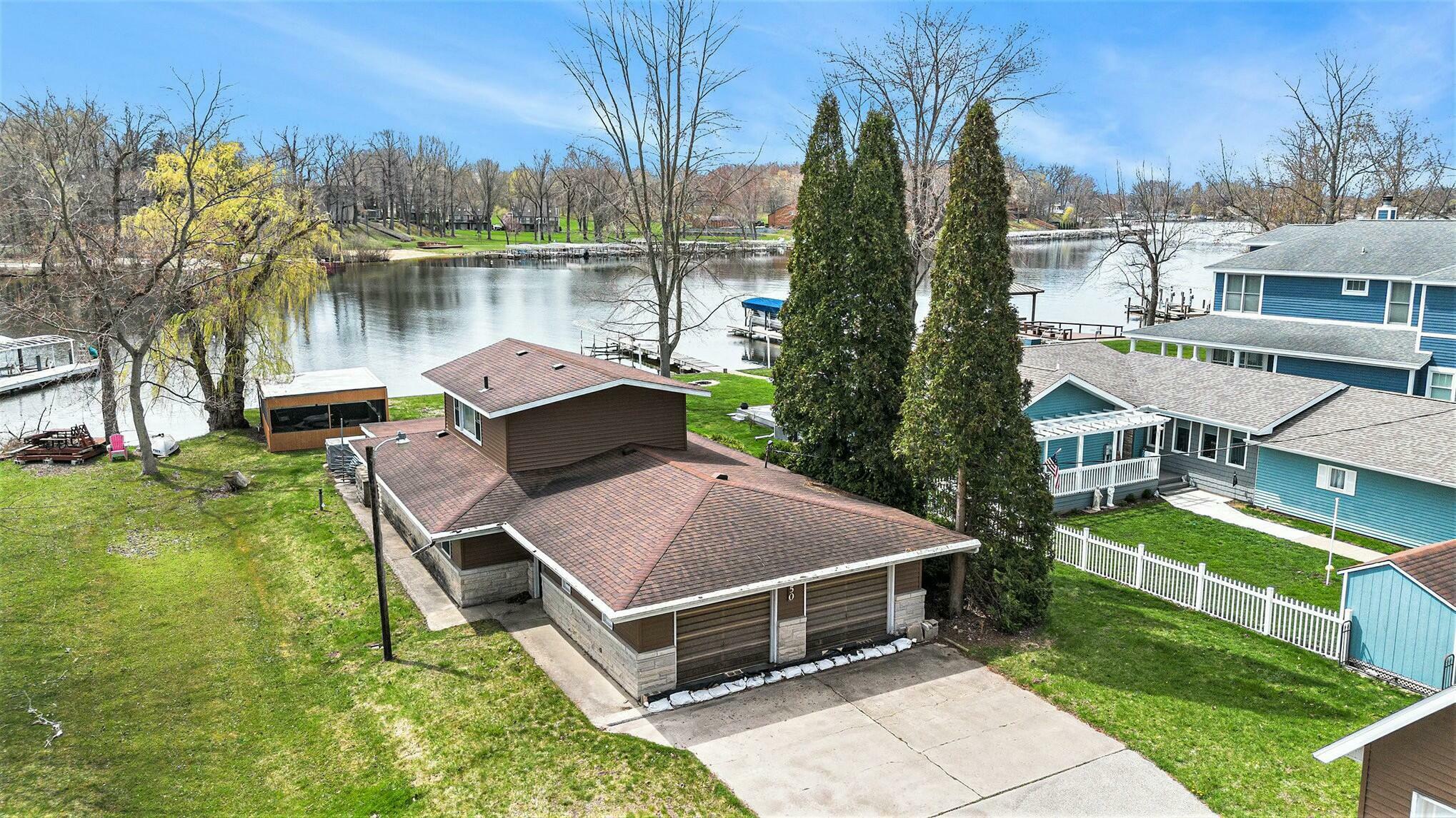 8750 Shore Drive  Watervliet MI 49098 photo