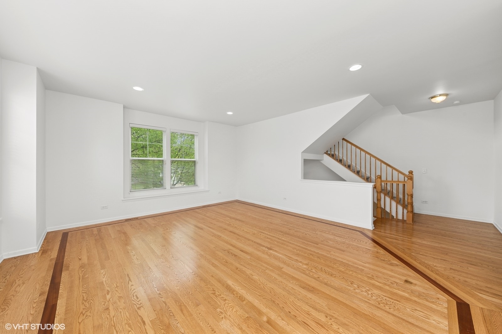 Property Photo: 5508 Cloverdale Road IL 60133