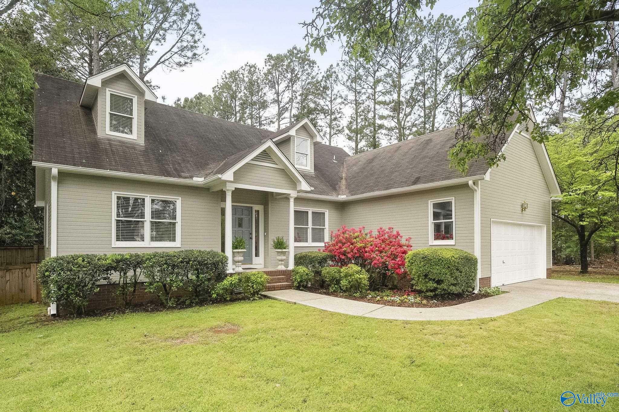 Property Photo: 3067 Dupree Drive AL 35801