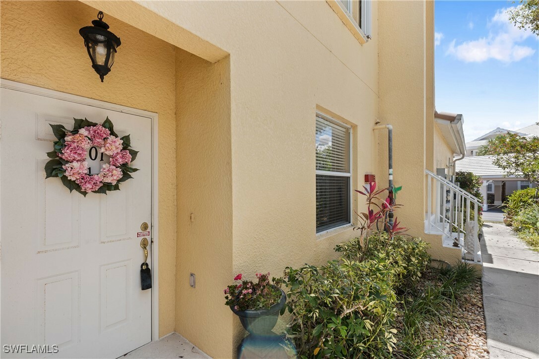 Property Photo: 1285 Sweetwater Cove 2101 FL 34110
