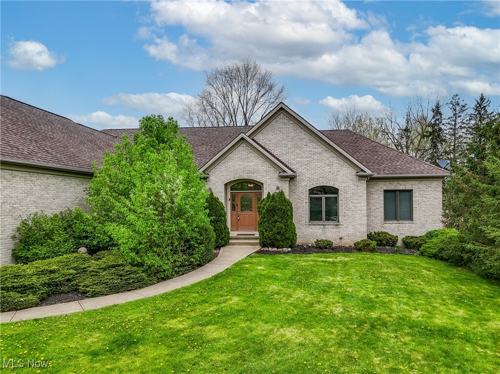 Property Photo: 12750 Clearbrook Oval OH 44133
