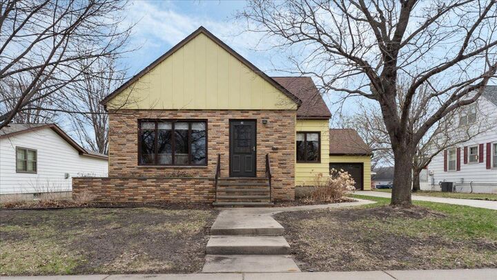 Property Photo:  411 Ash Street S  MN 56378 