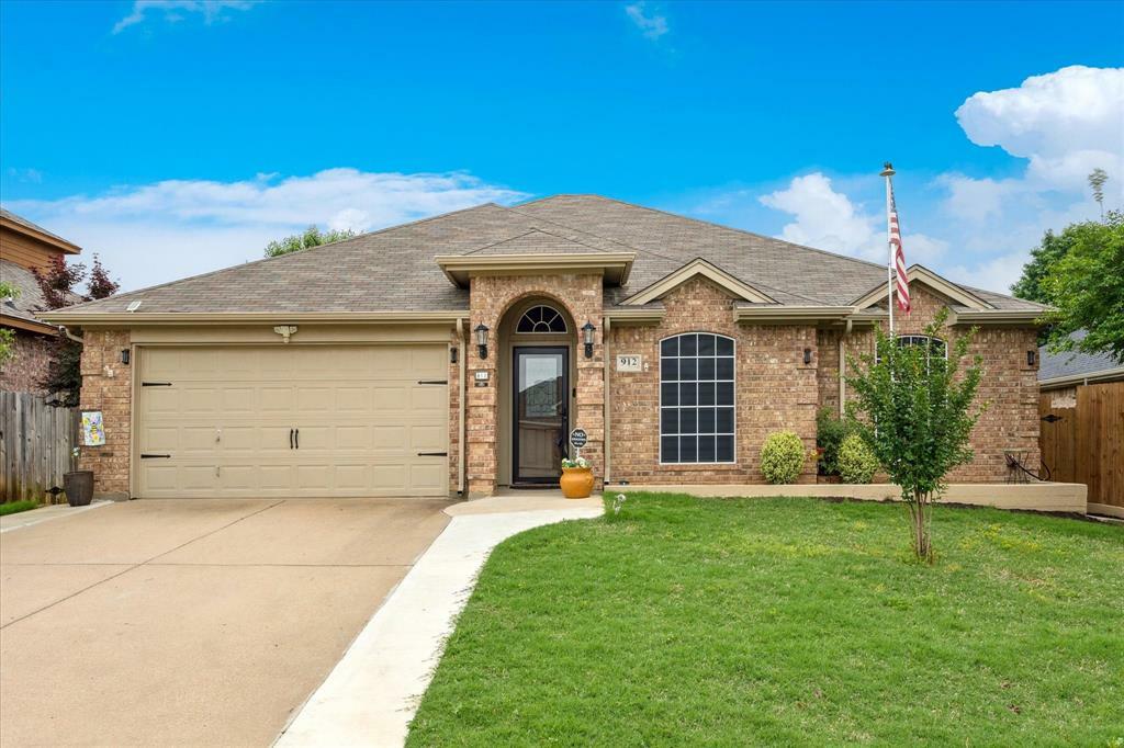 912 Crowder Drive  Crowley TX 76036 photo