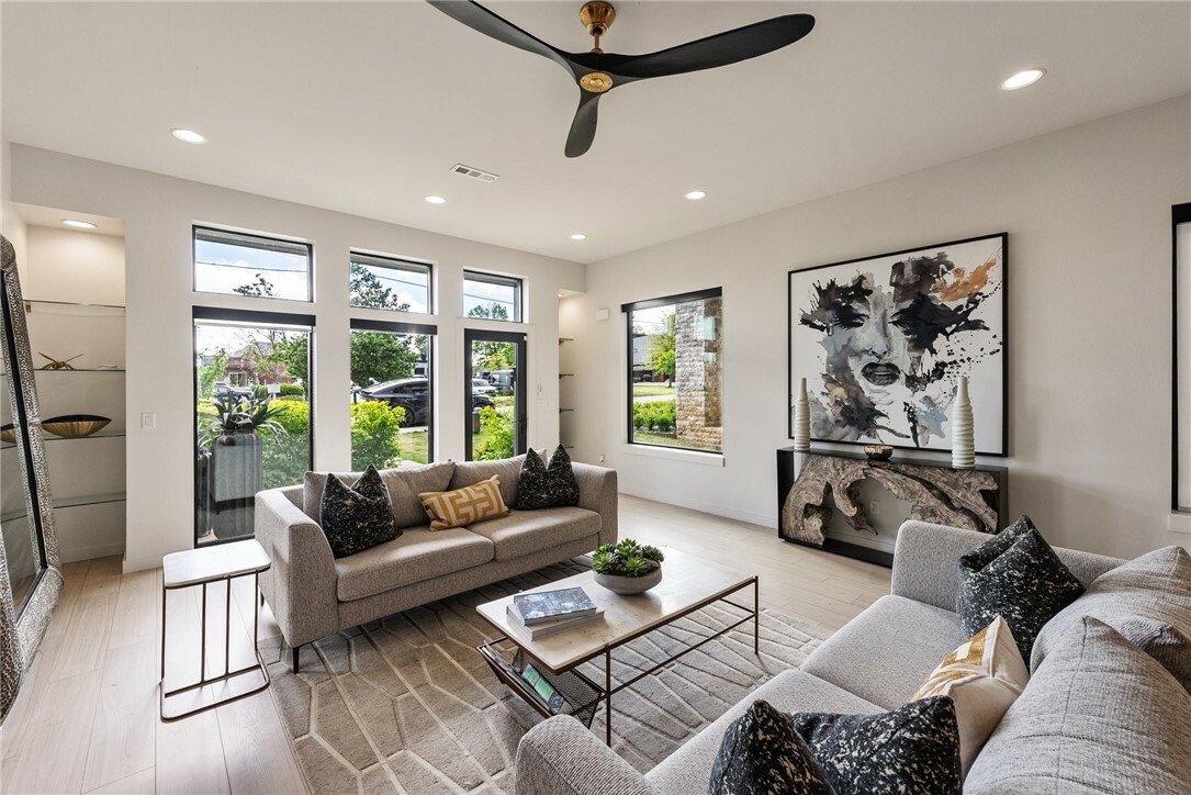 Property Photo: 424 SE D Street AR 72712