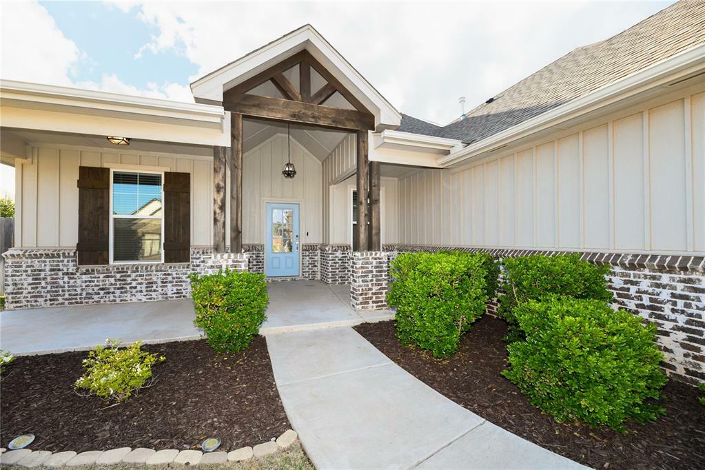 Property Photo: 10805 Mountain Fork Drive OK 73099