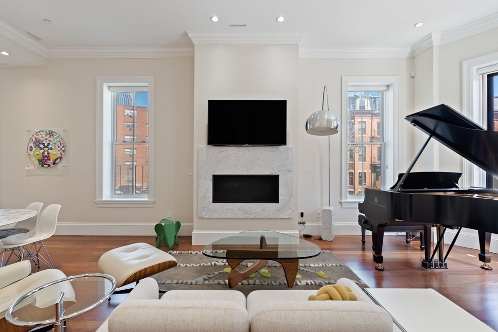 Property Photo:  206 West Brookline 2  MA 02118 