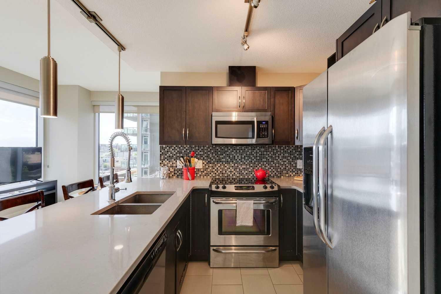 Property Photo: 1320 1 Street SE 402 AB T2G 0G8
