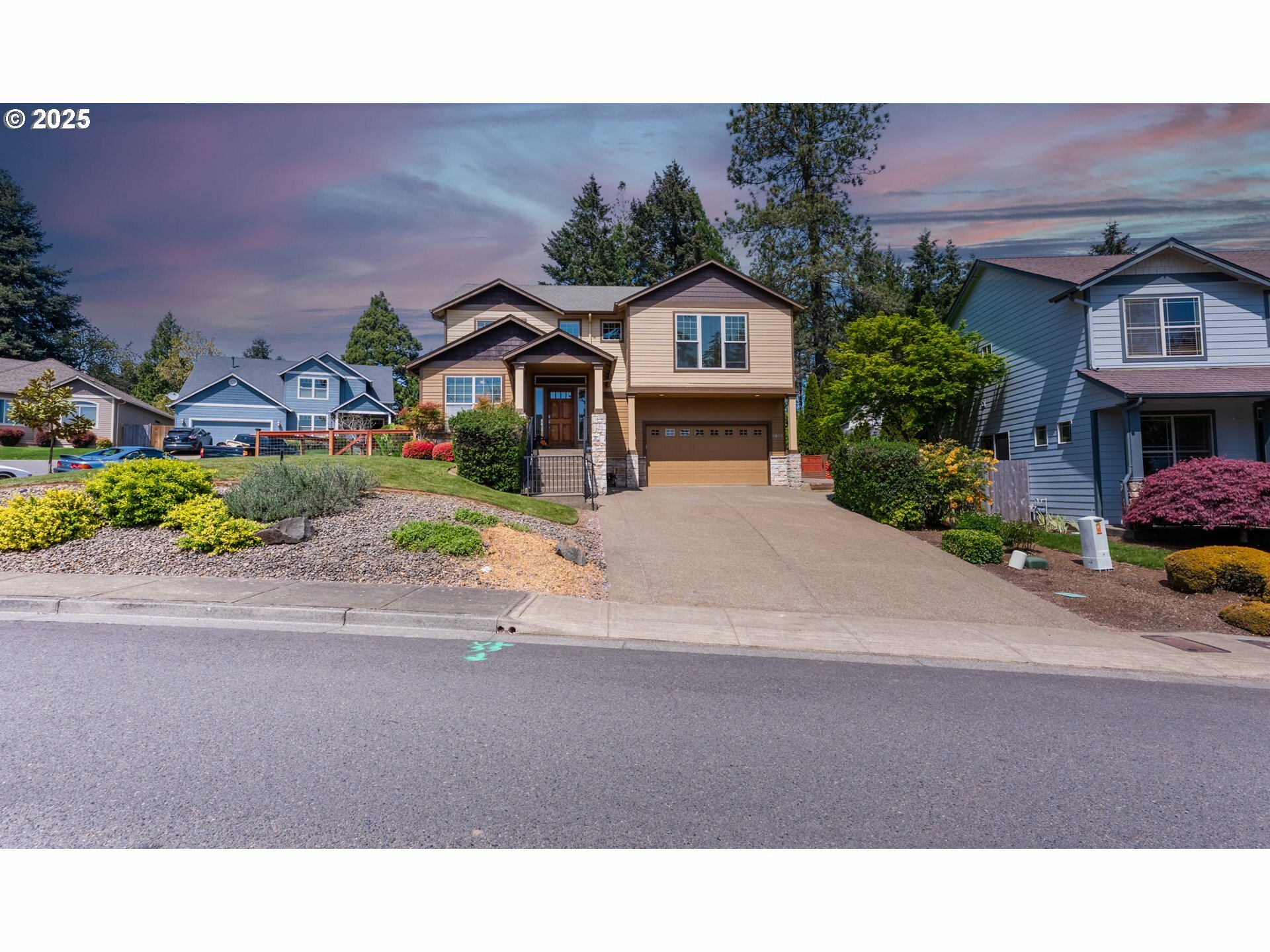 Property Photo: 4657 Southampton Dr SE OR 97302