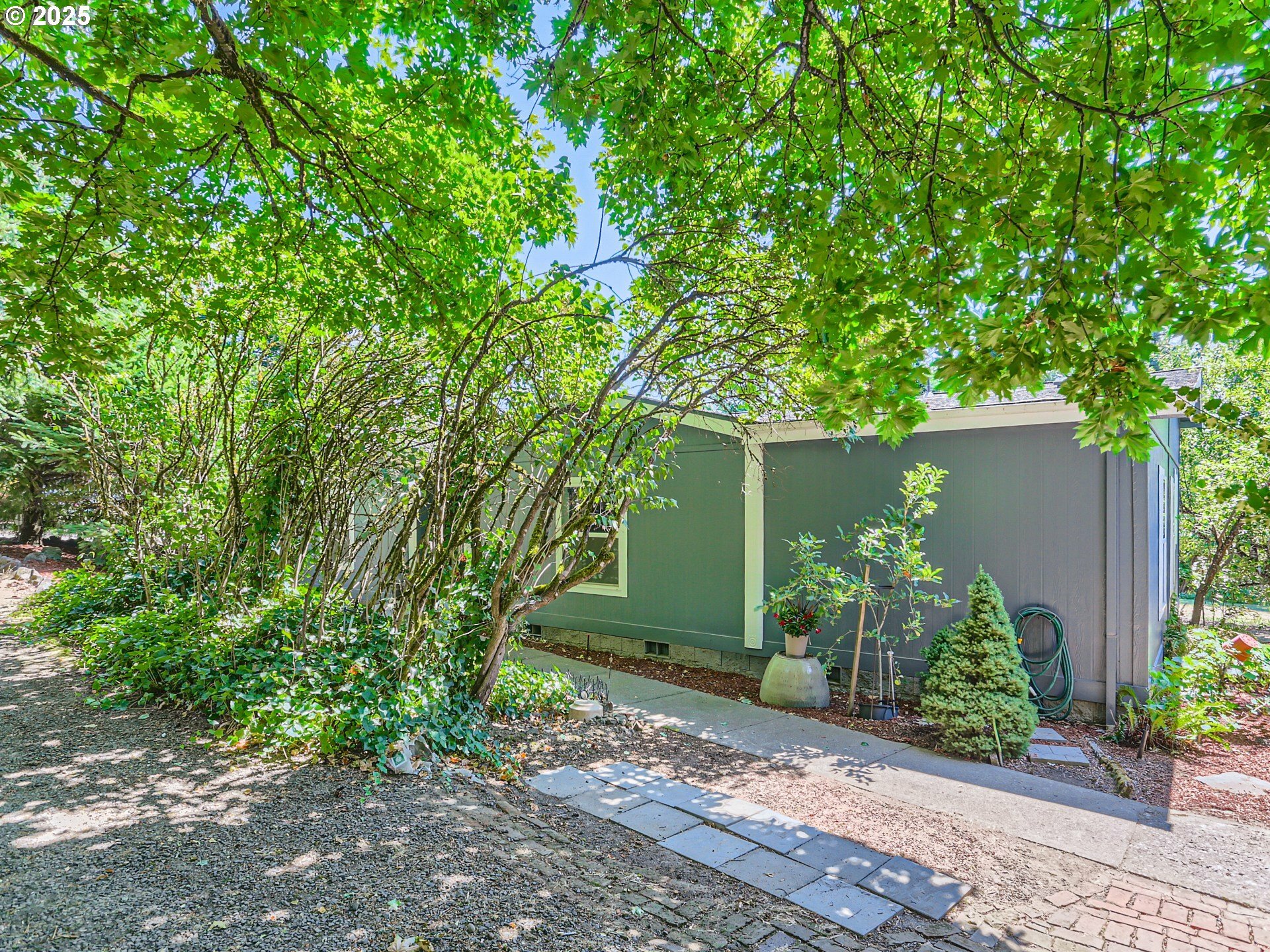 Property Photo:  2681 Willamette Falls Dr  OR 97068 