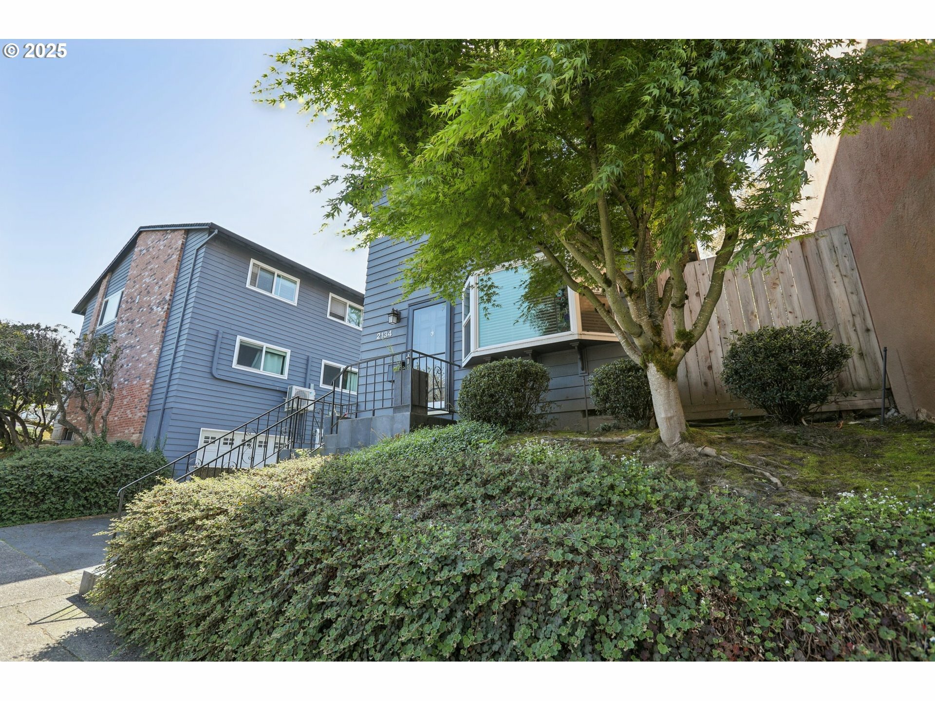 Property Photo: 2134 SE Hawthorne Blvd OR 97214