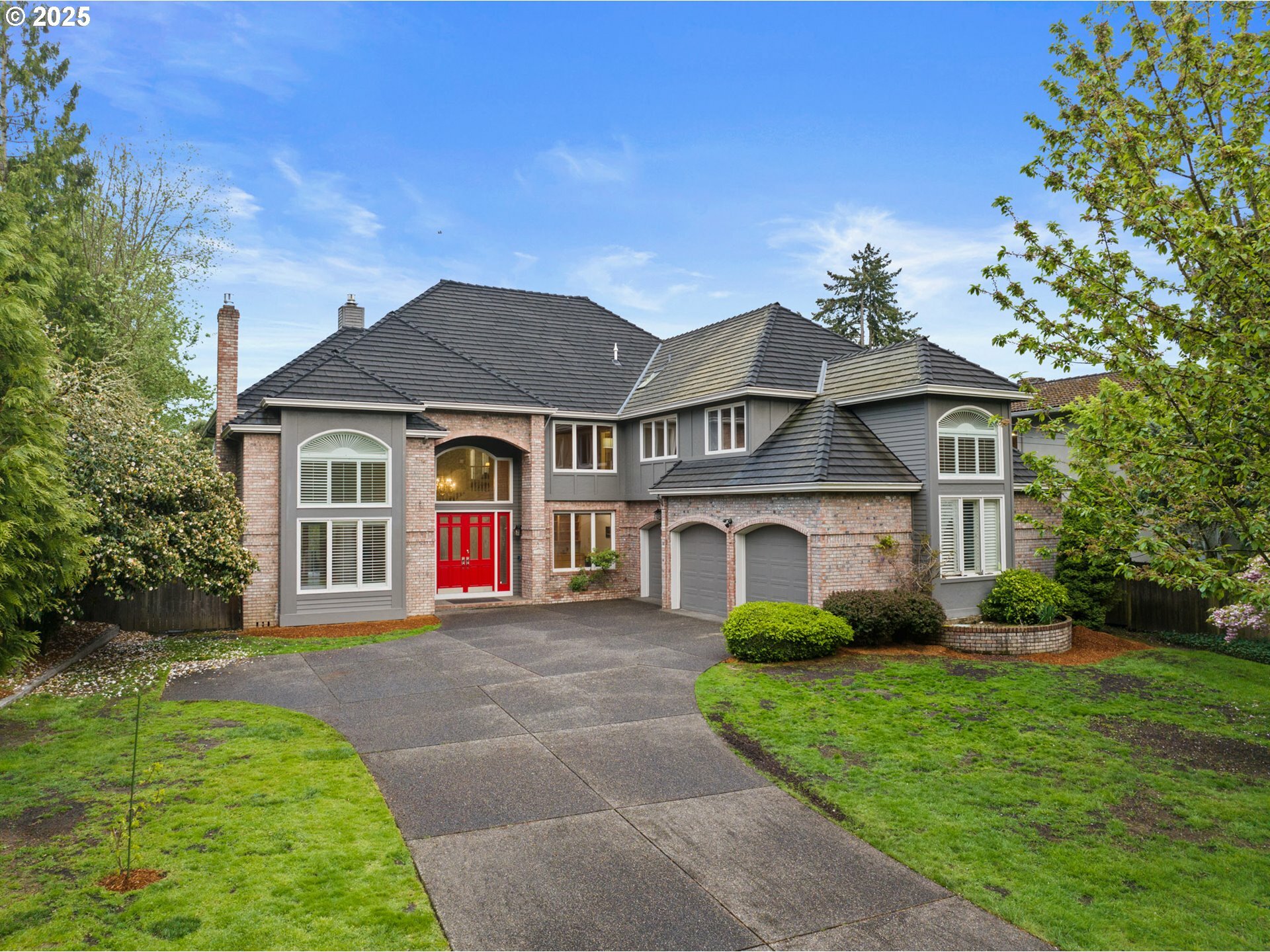 Property Photo: 14000 Stampher Rd OR 97034