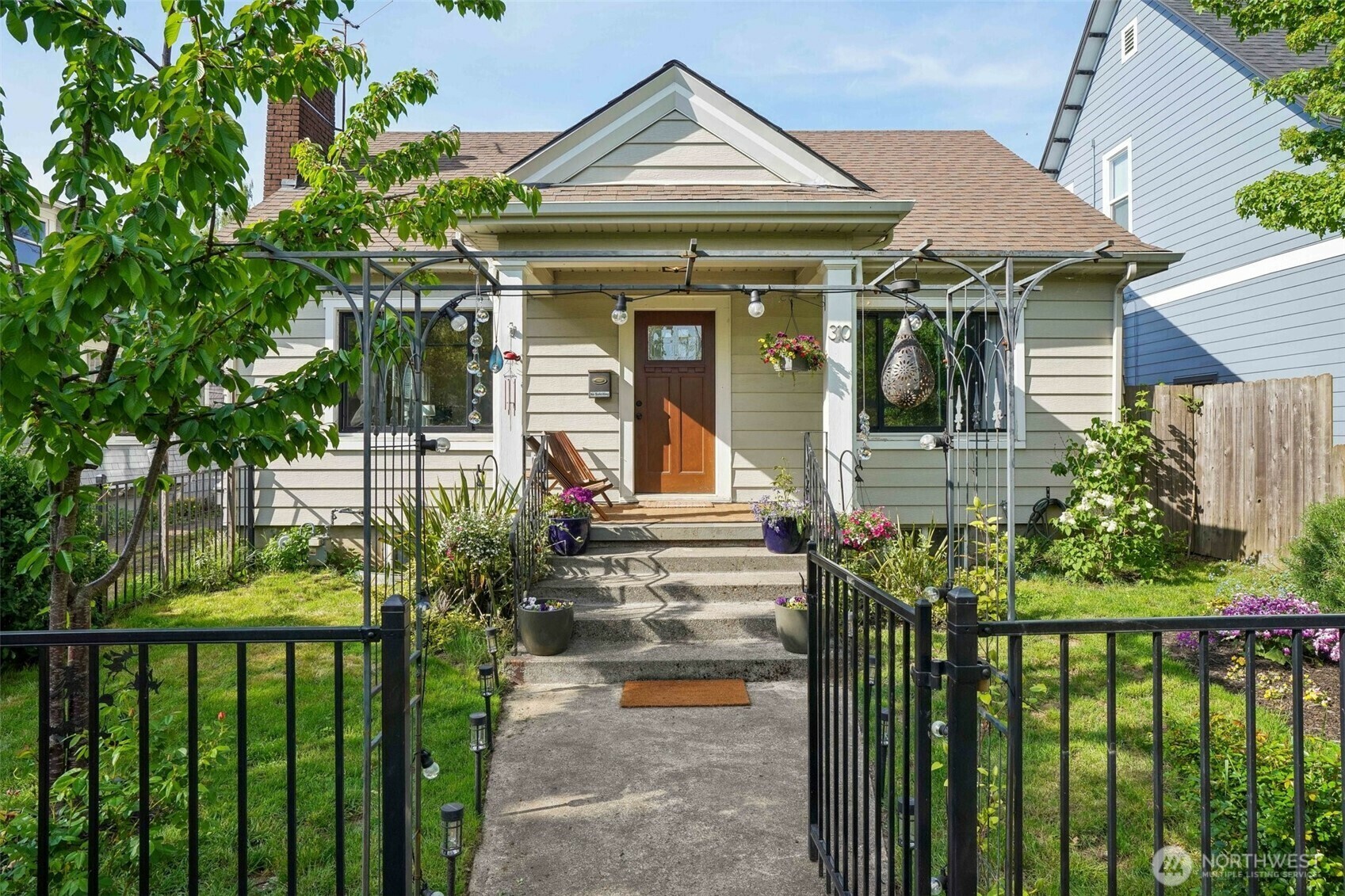 Property Photo: 310 W 21st Street WA 98660