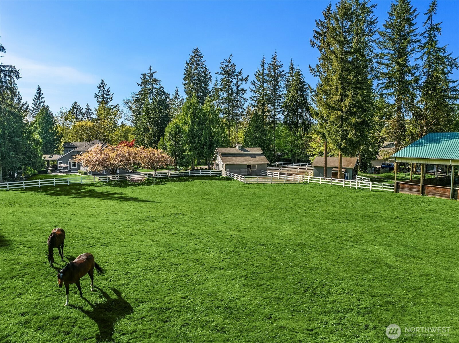 Property Photo: 2320 Quail Creek Way NE WA 98053