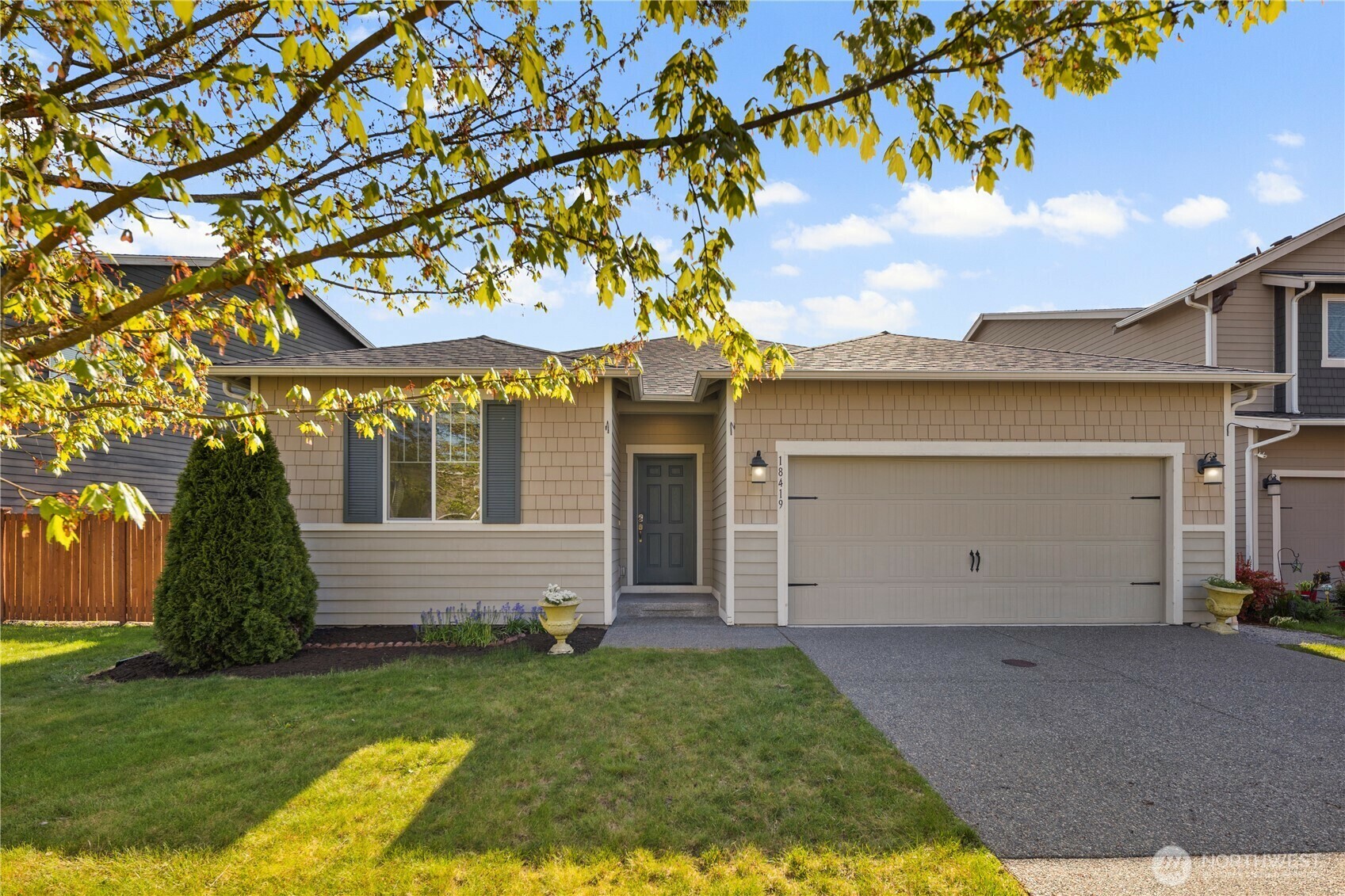 Property Photo: 18419 18th Avenue E WA 98387