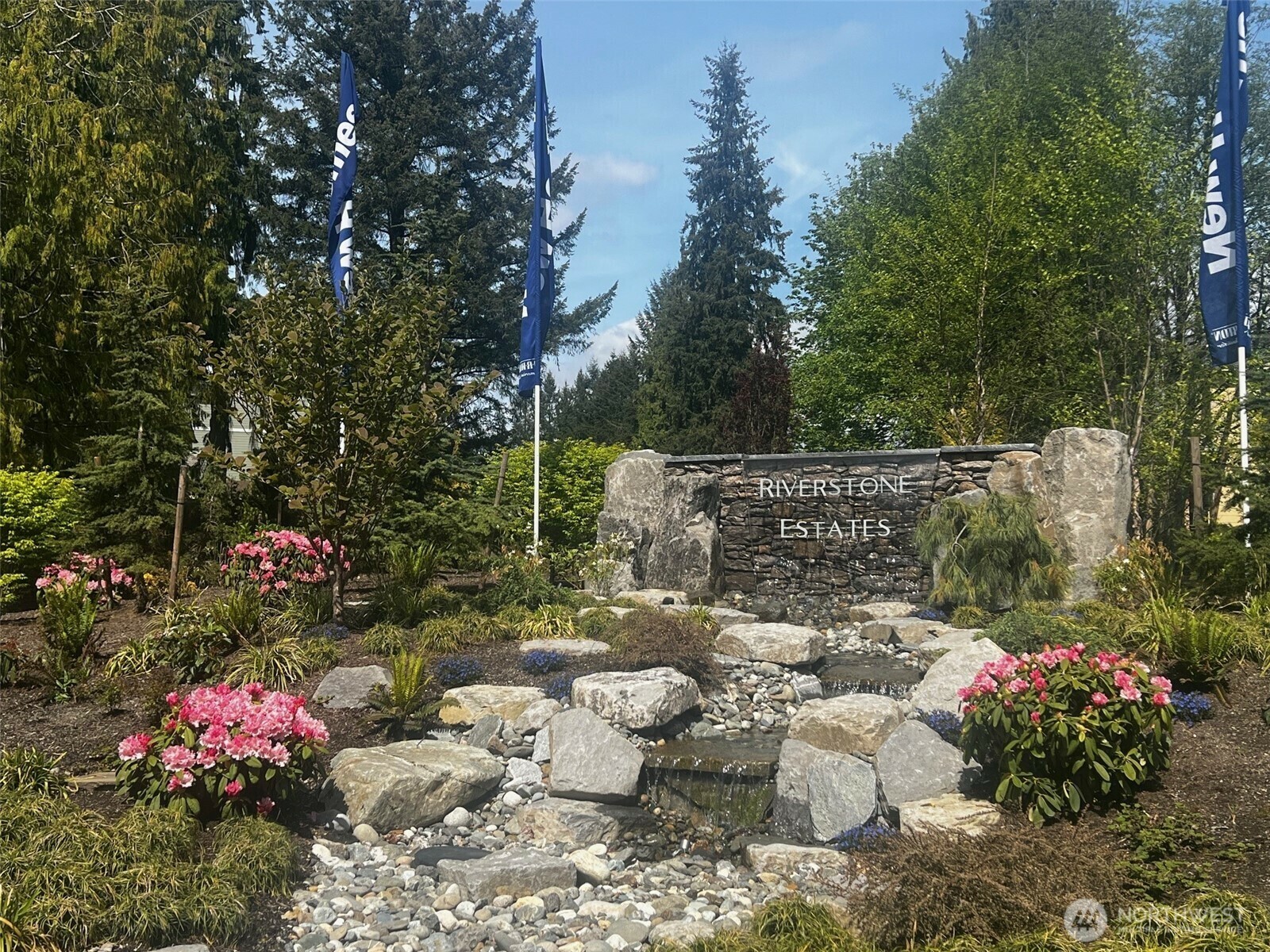 Property Photo: 13507 102nd Drive SE 14 WA 98296