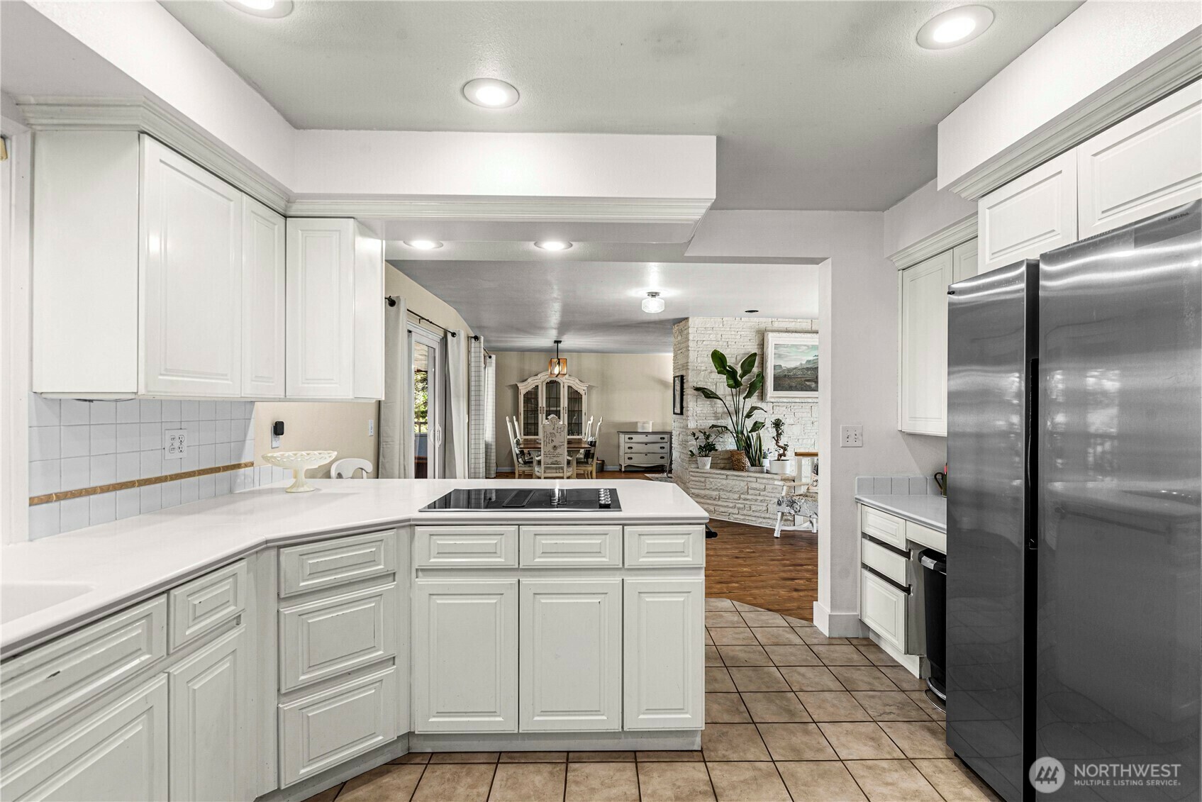 Property Photo: 780 10th Street NE WA 98802