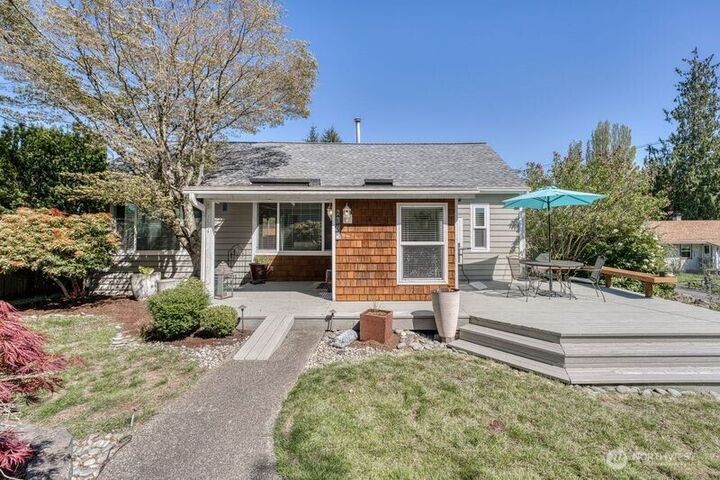 2397 S Flower Avenue  Port Orchard WA 98366 photo