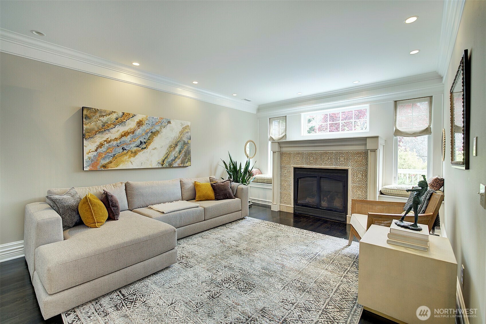 Property Photo: 1411 6th Avenue W WA 98119