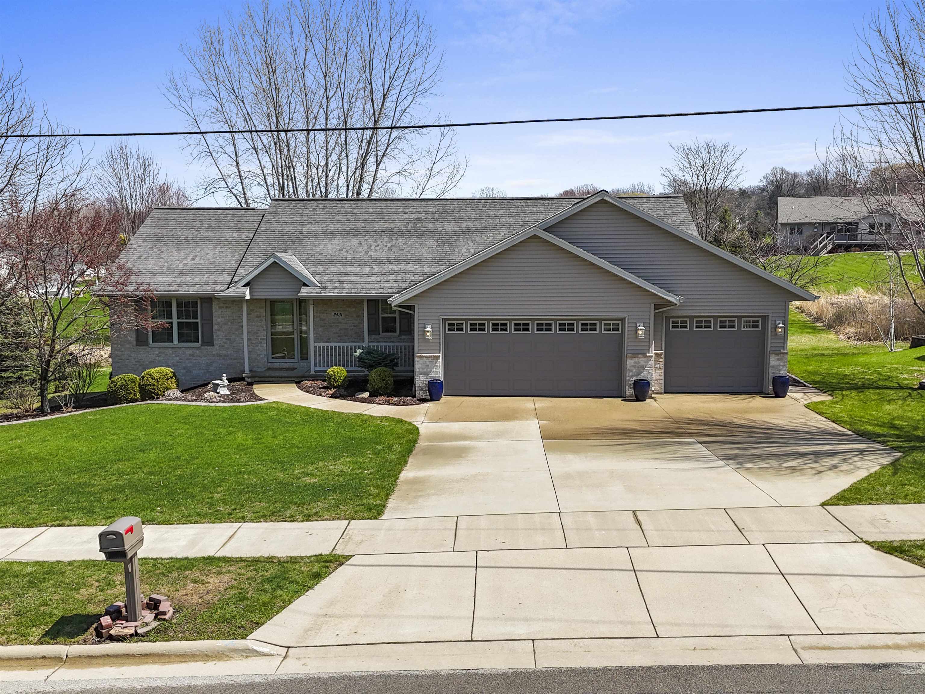 Property Photo: 2431 Oak Ridge Circle WI 54115
