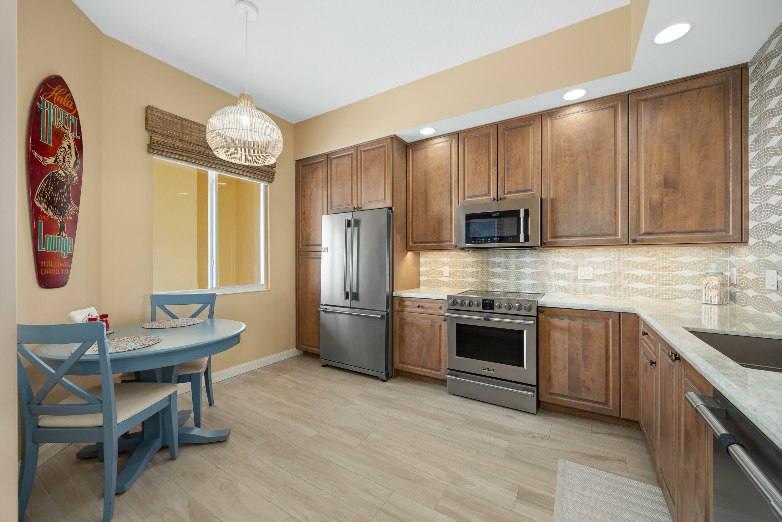 Property Photo: 37 Harbour Isle Drive E 304 FL 34949
