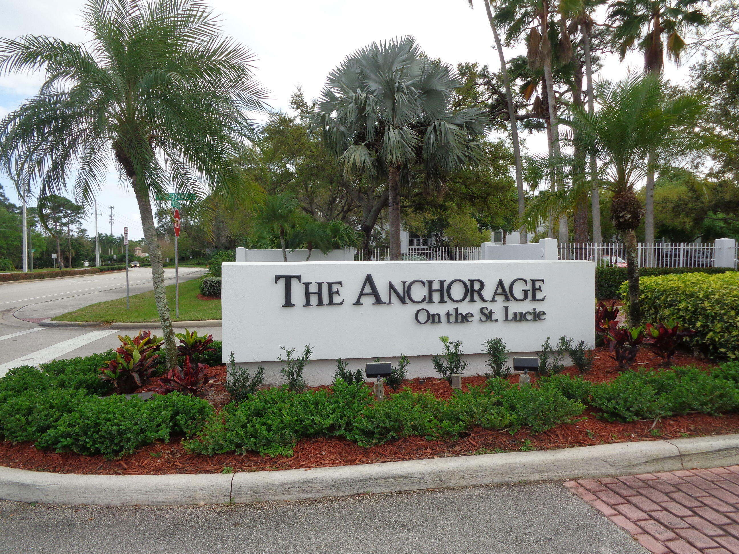 Property Photo: 2518 SE Anchorage Cove H-1 FL 34952