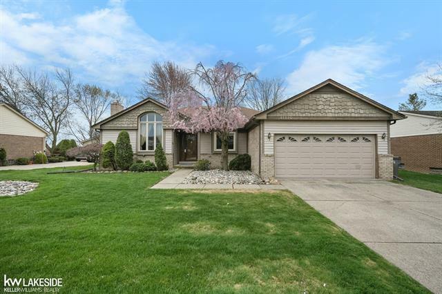 41110 Justin Drive  Clinton Twp MI 48038 photo