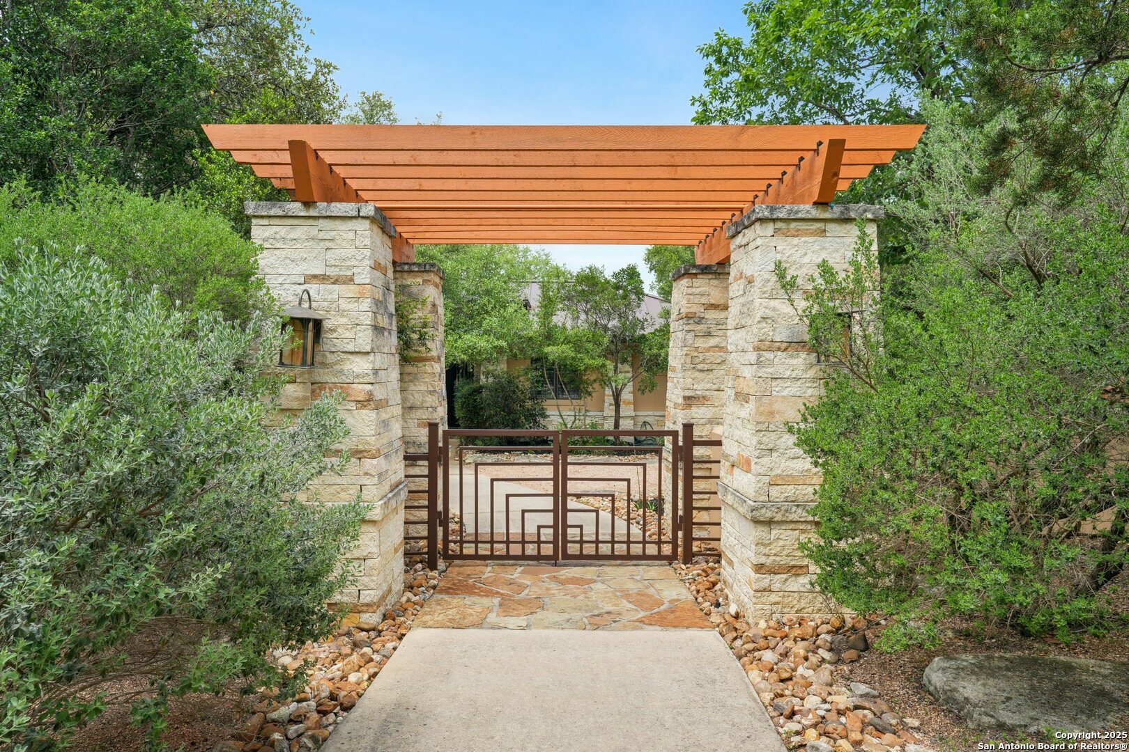 Property Photo:  22340 Old Fossil Road  TX 78261 
