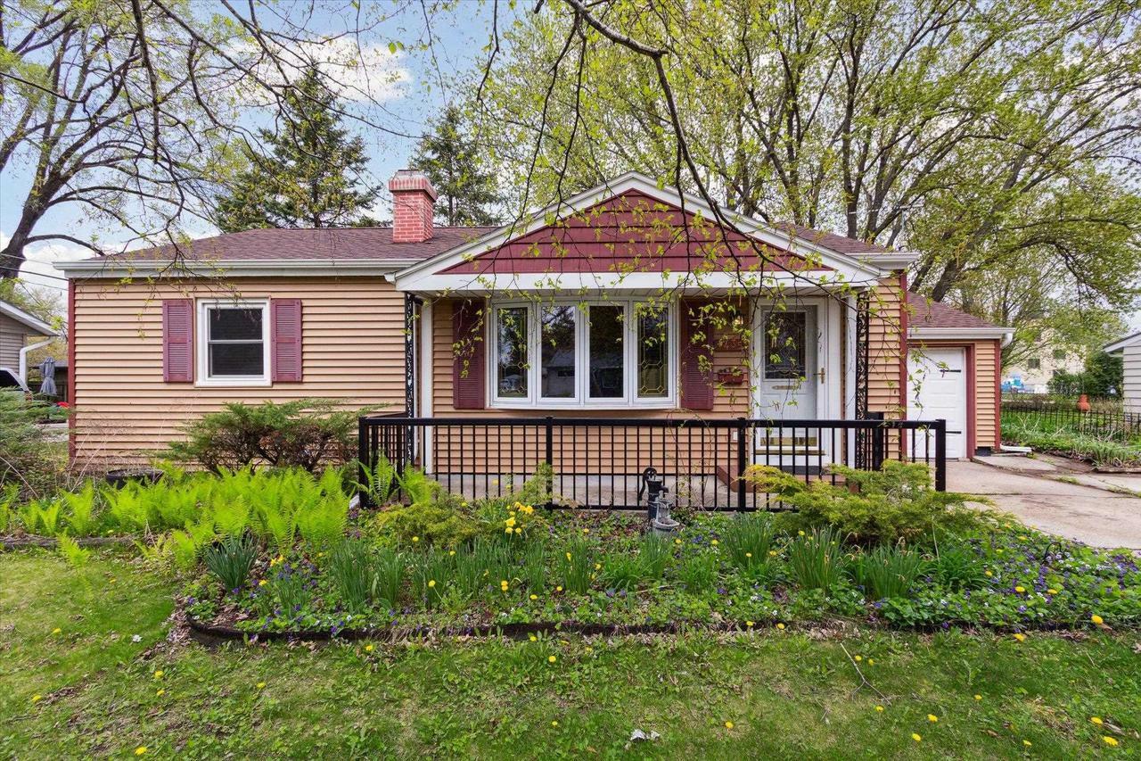 Property Photo:  1435 Mac Far Lane  WI 53546 
